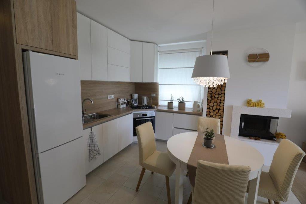 Smil'E Apartments Vodice Exterior photo